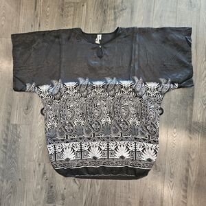 Womens Free Size Elegant Black White Paisley Cover Up Tunic Beachy Vacation Glam